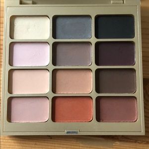 Stila Eye Shadow palette - Eyes Are The Window